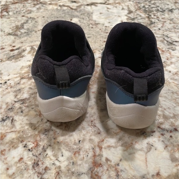Air Jordan 11 Retro Little Flex - Picture 3 of 12